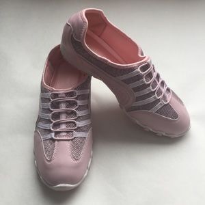 Comfortview Tory pink sneakers - NWOT